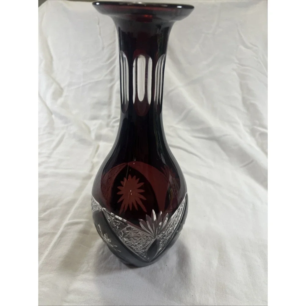 Beautiful Bohemian Ruby Red Cut to Clear Crystal‎ Vase – Hand Cut Floral Design